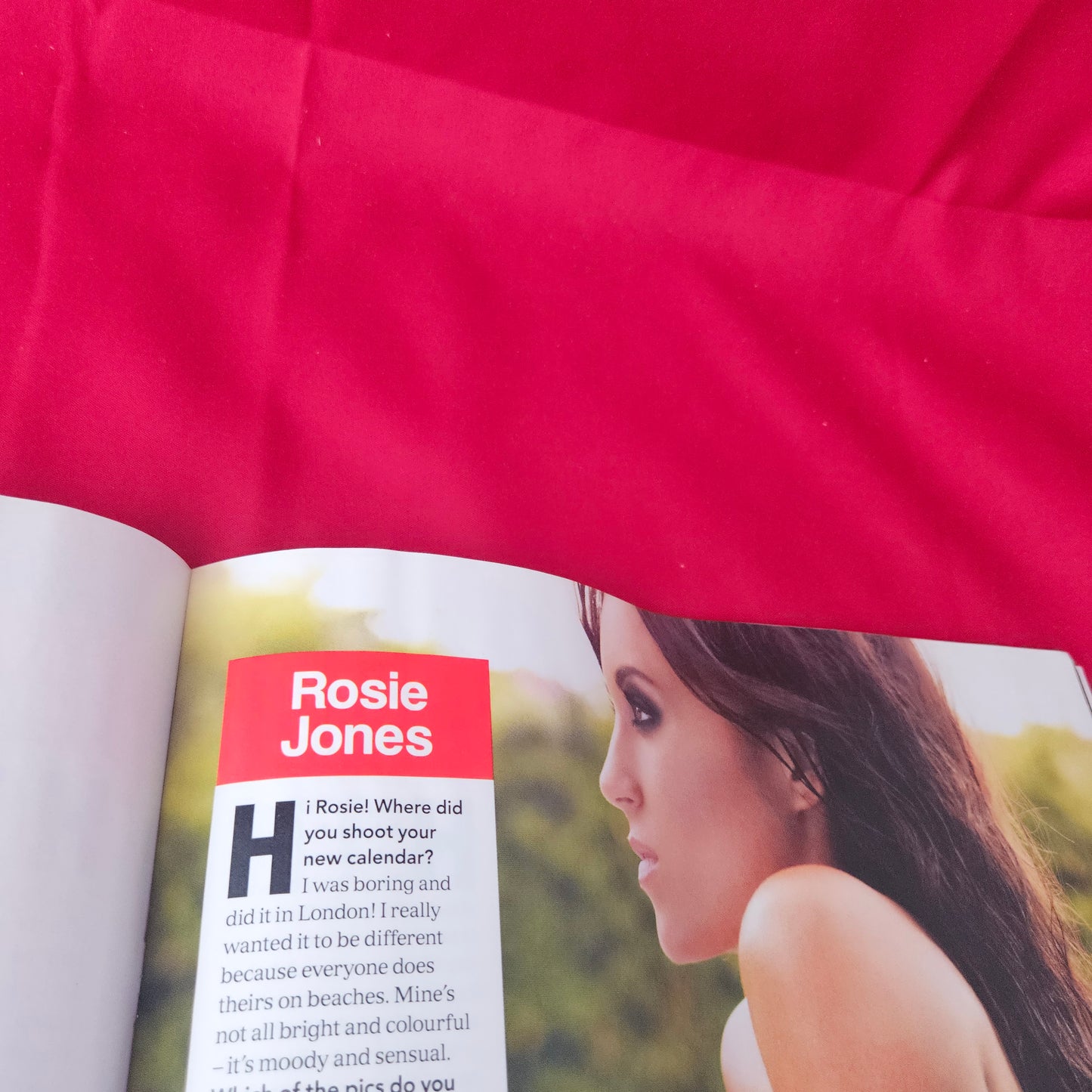 Nuts Magazine 1-7 October 2010 (1369) Lucy Pinder Rosie Jones