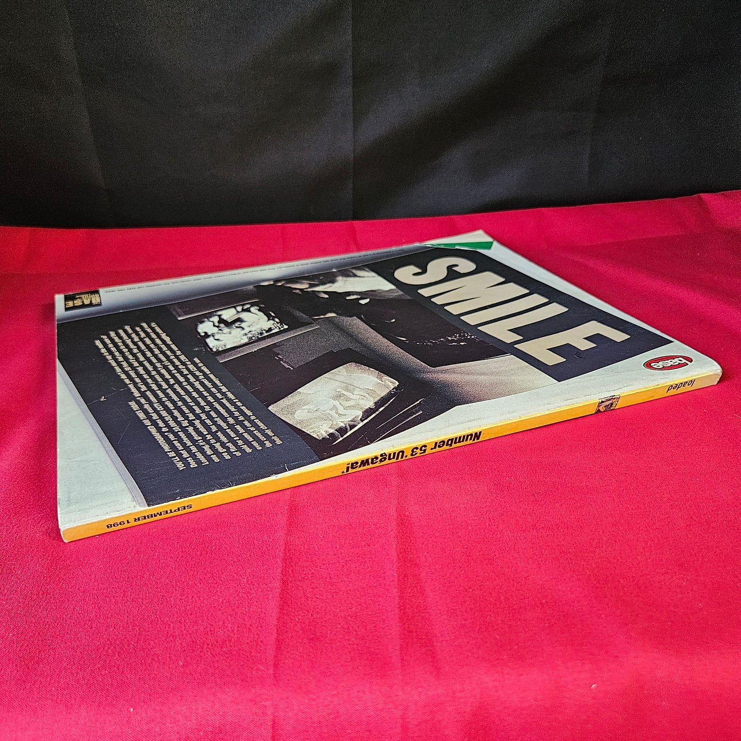 Loaded Magazine September 1998 Natasha Henstridge Amanda Robbins Vinnie Jones SKU 1473