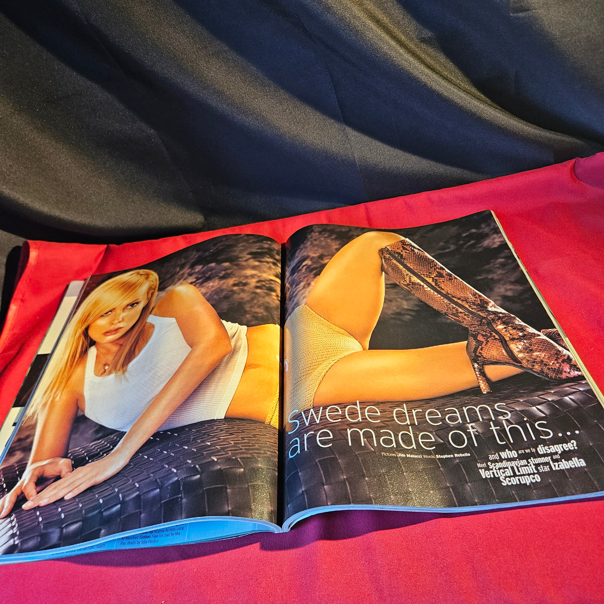 Maxim Magazine March 2001 Caprice Lisa Snowdon Adele Silva Izabella Scorupco 1564