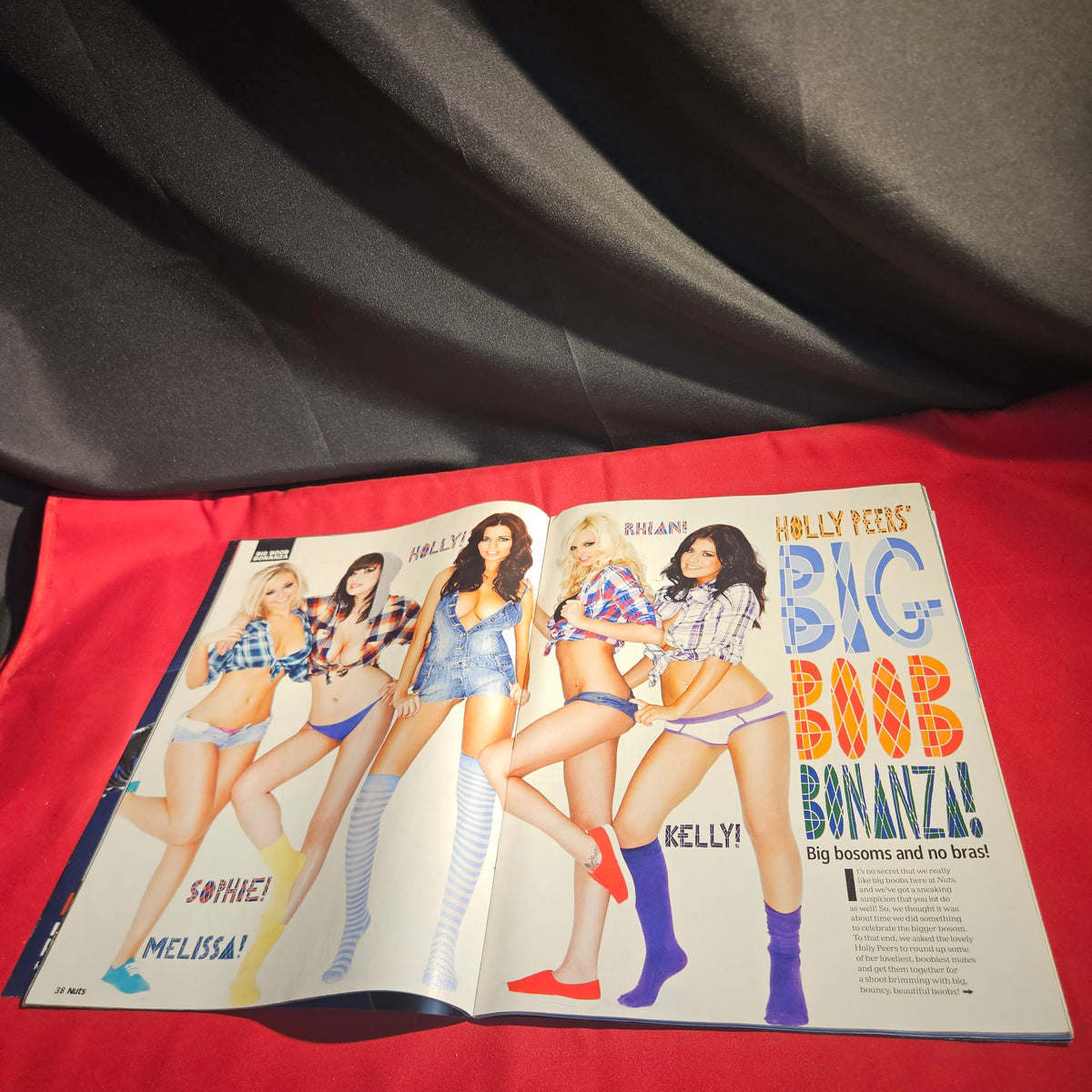 Nuts Magazine 11-17 March 2011 Holly Peers Sophie Melissa Rhian Kelly SKU 1583