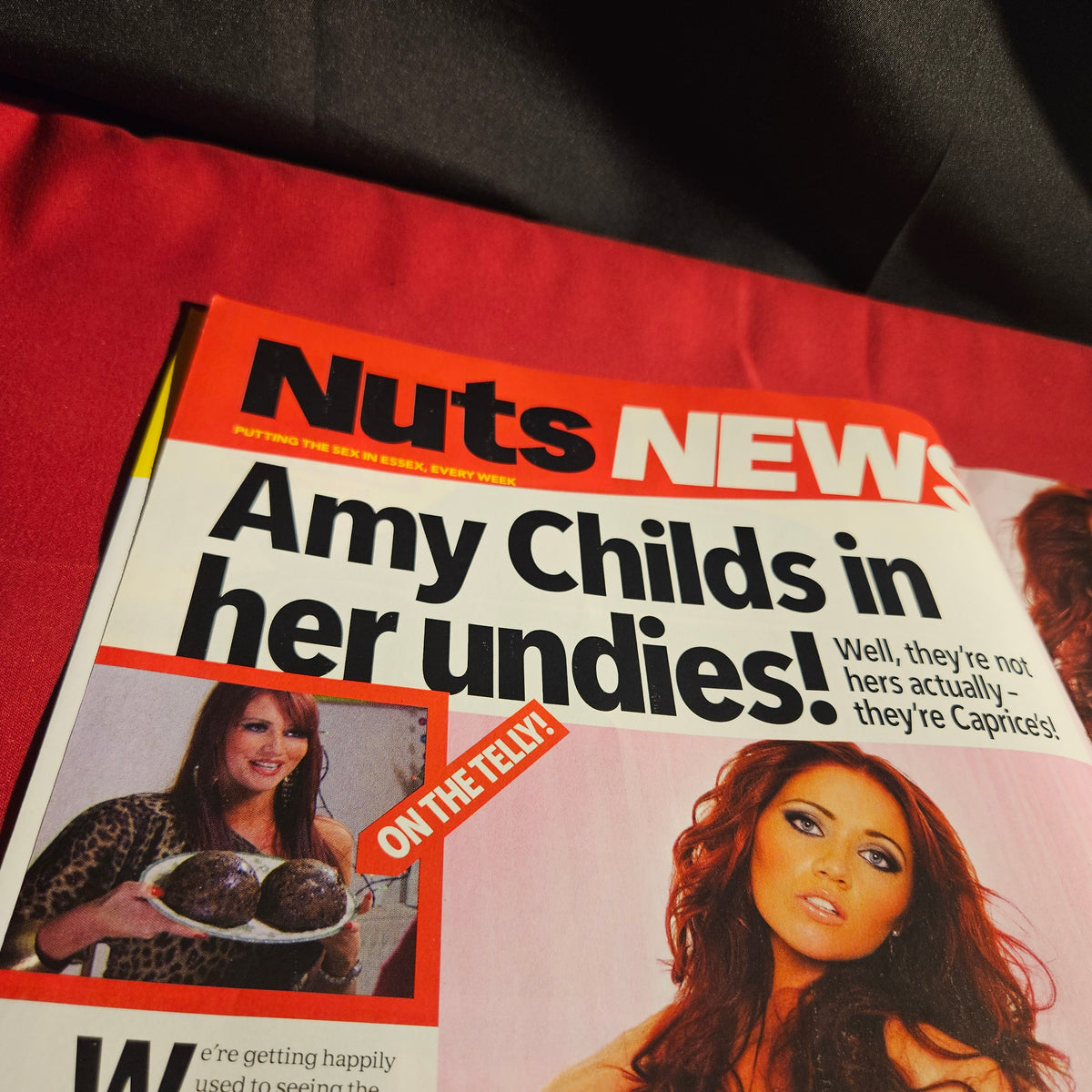 Nuts Magazine 11-17 February 2011 Sophie Reade Kacey Barnfield Maria Fowler SKU 1583